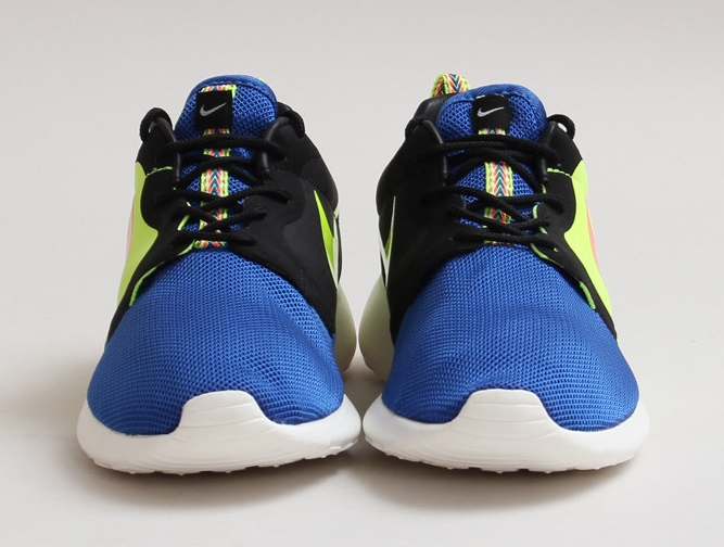 Nike Roshe Run Magista 05
