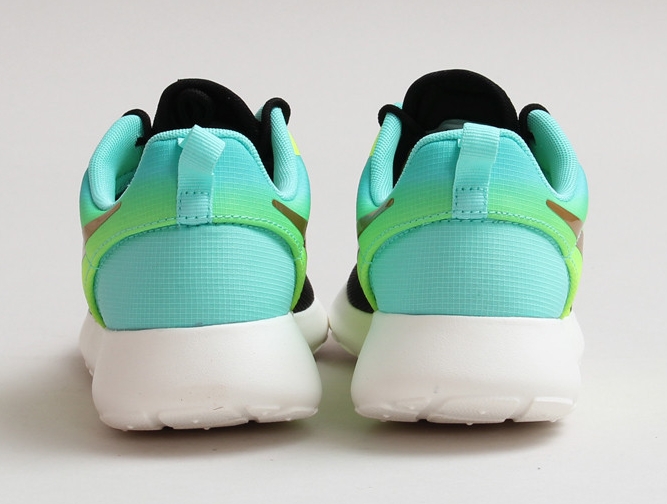Nike Roshe Run Magista 08