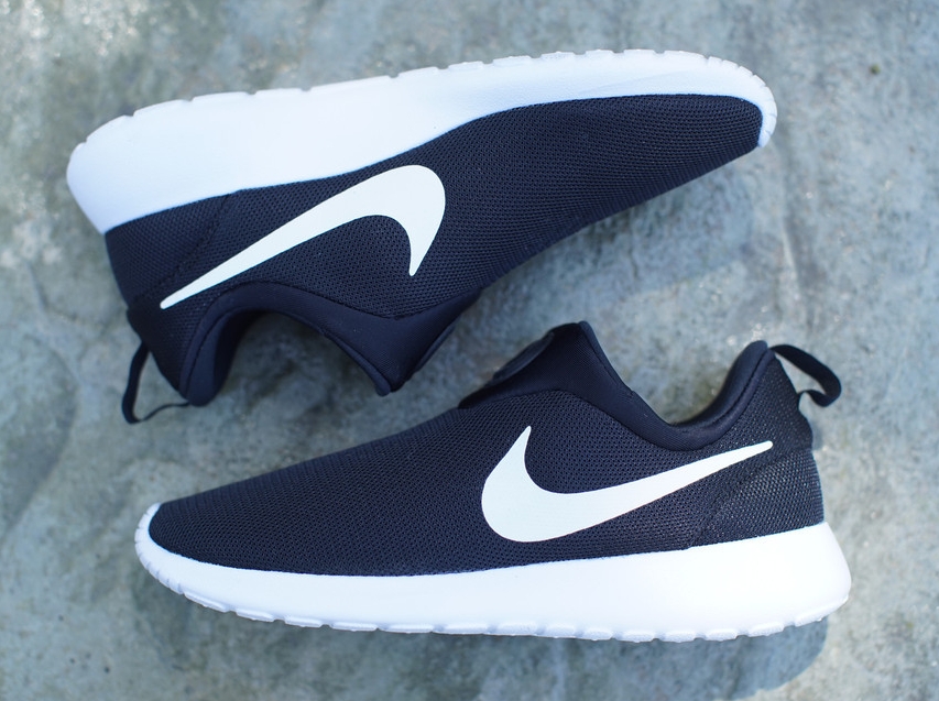 Nike Roshe Run Slip-On - Black - White