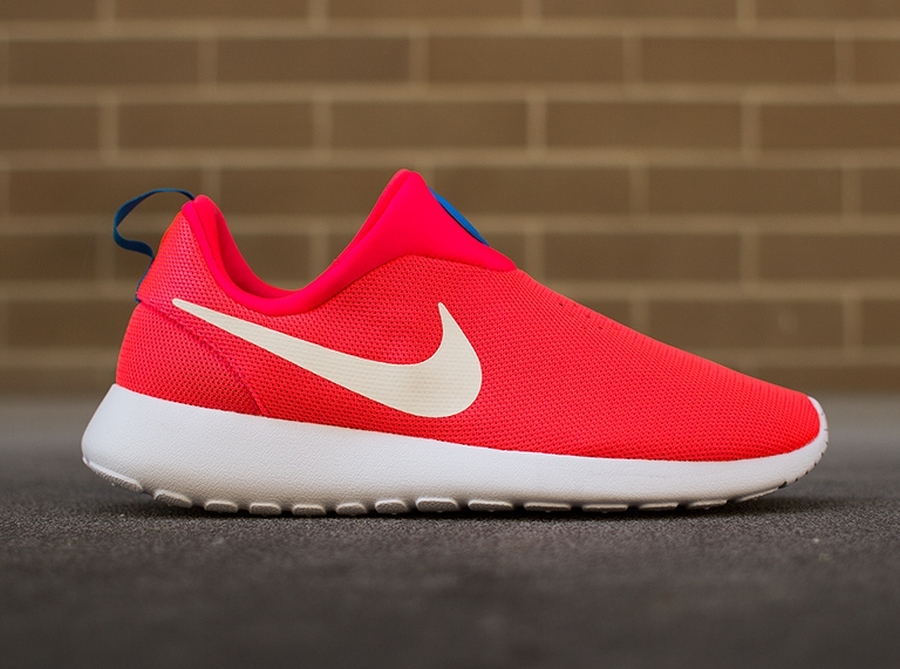 Nike Roshe Run Slip On Laser Crimson 06