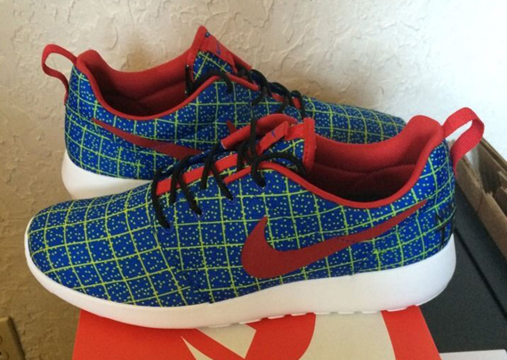 Nike Roshe Run "Tech" Promo Sample on eBay