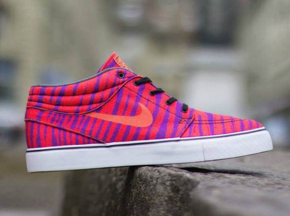 Nike Sb Stefan Janoski Mid Tiger Laser Crimson Purple Venom 01