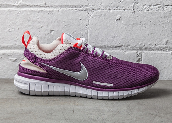 Nike Womens Free Og Breeze Bright Grape Laser Crimson 02