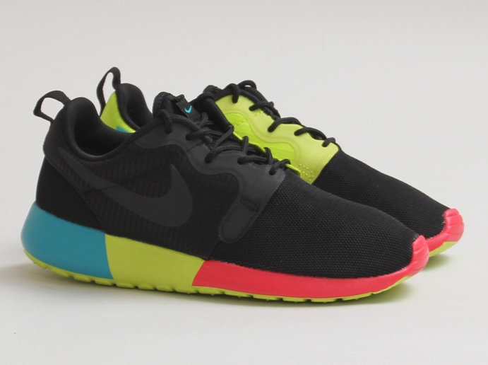 Nike Women's Roshe Run HYP "Turbo Green" - Available