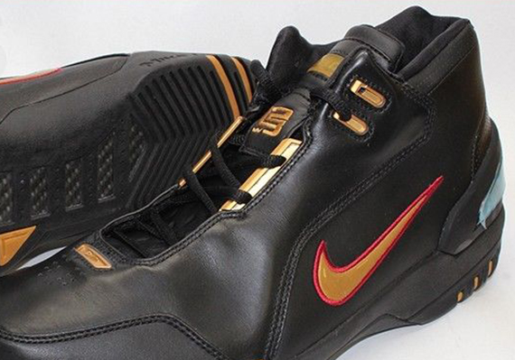 Nike Zoom Generation Black Gold