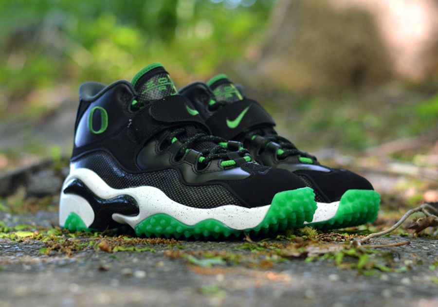 Oregon Ducks Air Zoom Turf