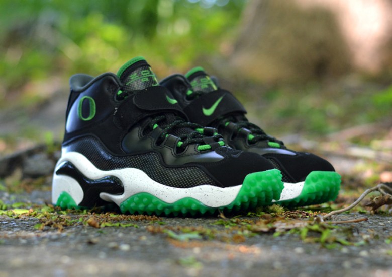 Nike Zoom Turf “Oregon Ducks” – Available