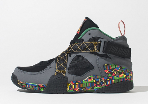 Nike Air Raid "Peace"