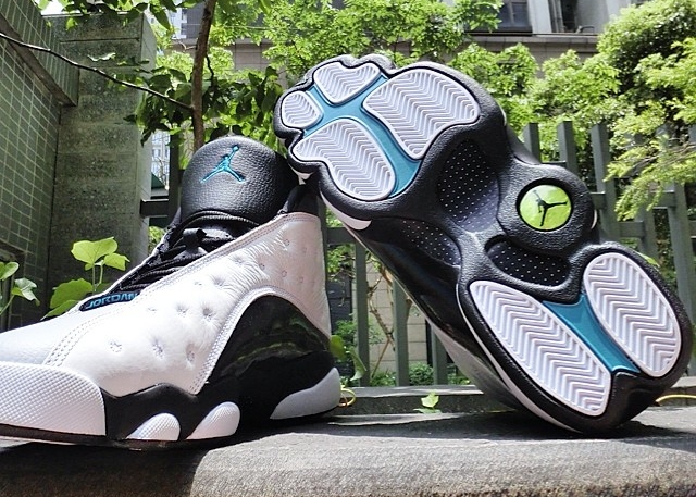 Air Jordan 13 Barons 01