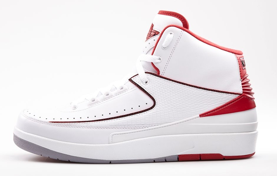 Air Jordan 2 White Varsity Red 02