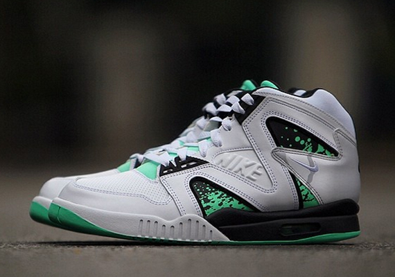 Nike Air Tech Challenge Hybrid - White - Grey - Green Glow