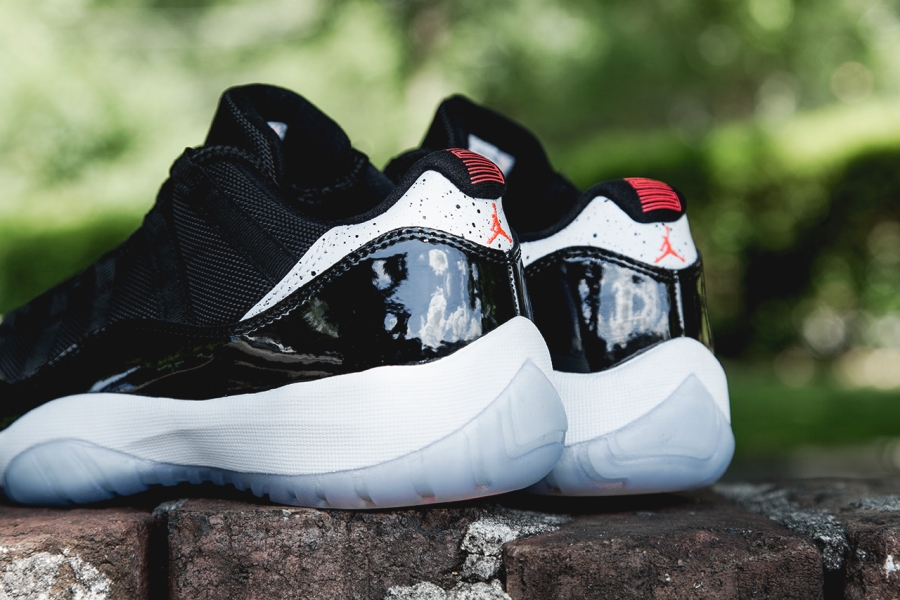 Jordan Xi Low Infrared 23 Black 02