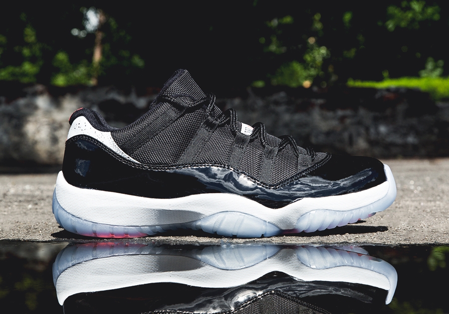 Jordan Xi Low Infrared 23 Black