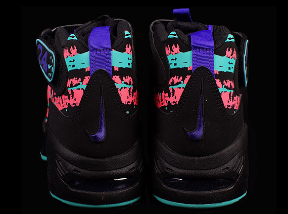 Nike Air Griffey Max 1 Black Dark Concord Hyper Jade 4
