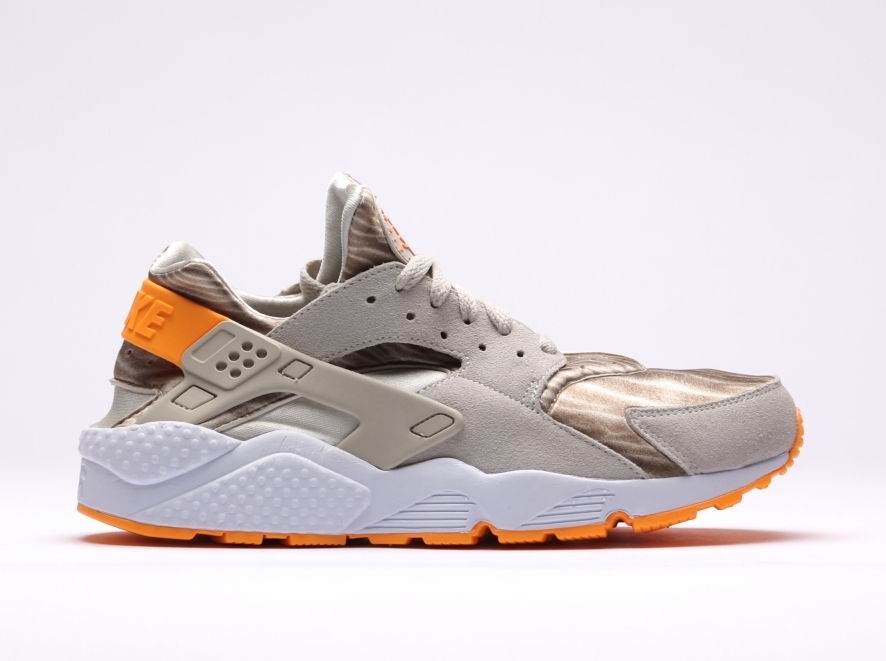 Nike Air Huarache Sand Desert 02