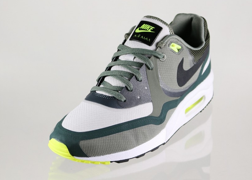 Nike Air Max Light Wr 03