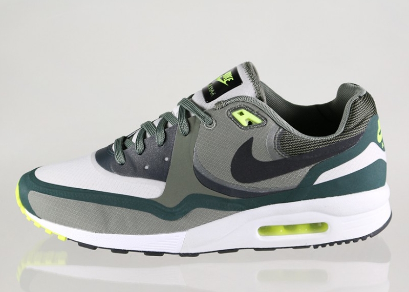 Nike Air Max Light Wr 04