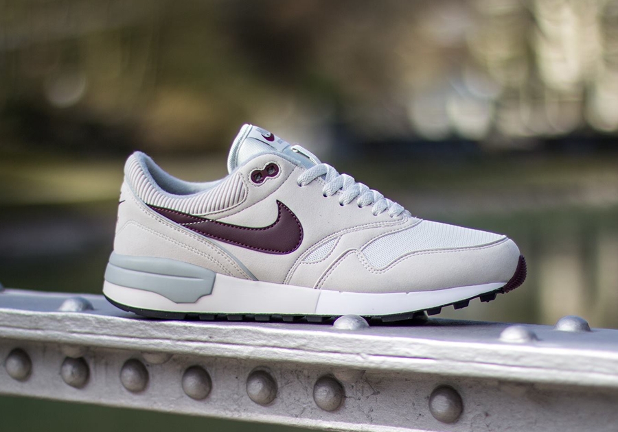 Nike Air Odyssey Light Bone