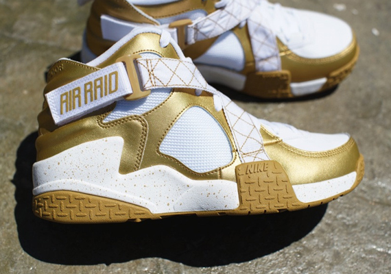 Nike Air Raid Metallic Gold Release Date