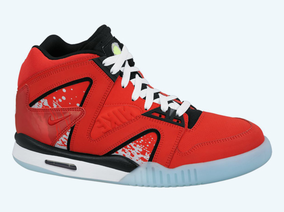 Nike Air Tech Challenge Hybrid "Chilling Red" - Available