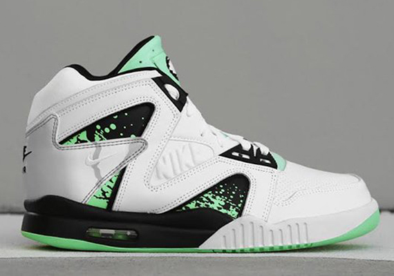 Nike Air Tech Challenge Hybrid Green Glow