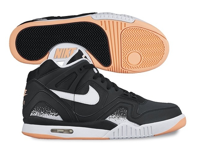 Nike Air Tech Challenge Ii Black White Gum 01