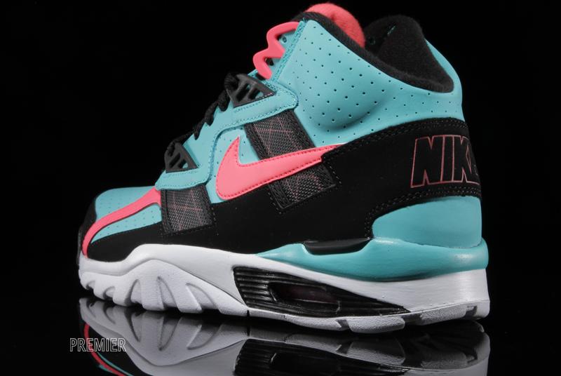 Nike Air Trainer Sc High Hyper Jade Hyper Punch 05