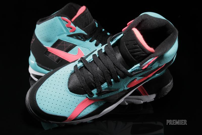 Nike Air Trainer Sc High Hyper Jade Hyper Punch 06