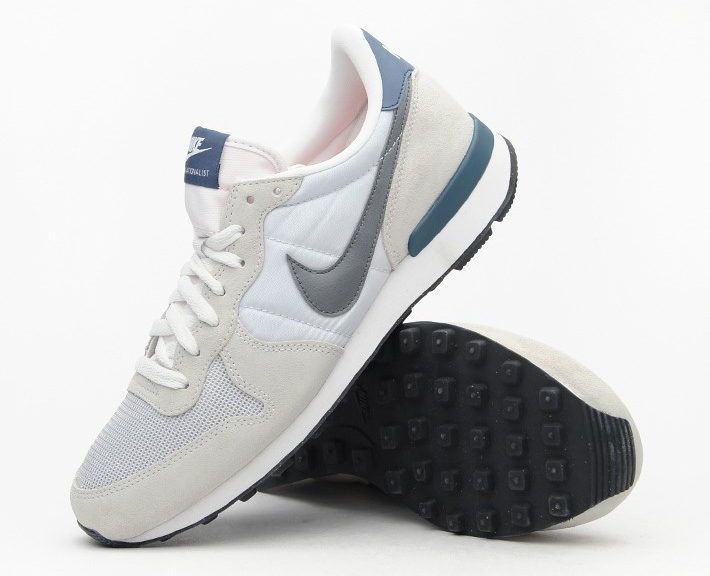 Nike Internationalist Light Base Grey Summit White 01