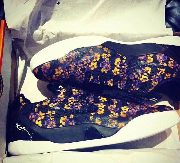 Nike Kobe 9 Em Gs Floral 01