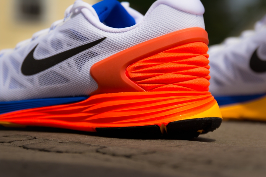 Nike Lunarglide 6 Hyper Crimson 02