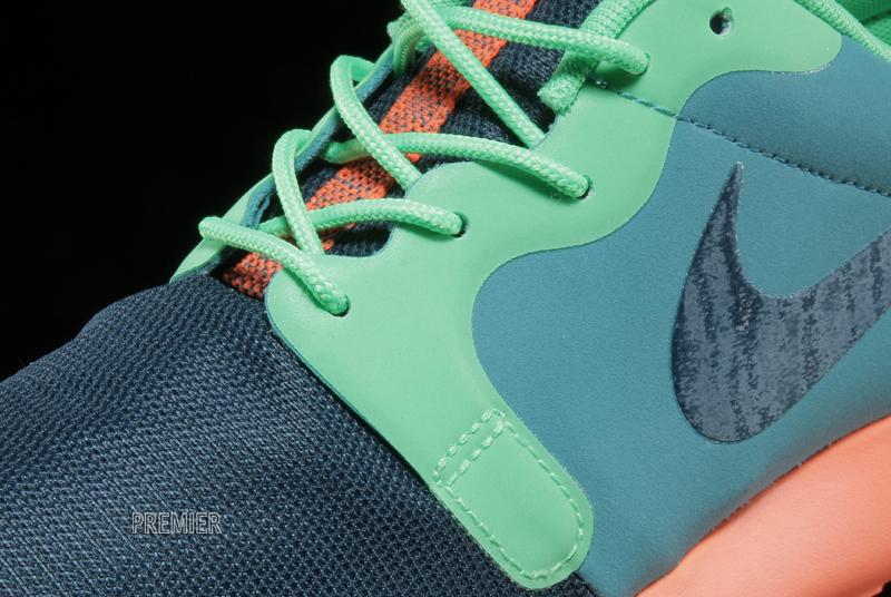 Nike Roshe Run Hyp Catalina Space Blue Poison Green Hyper Crimson 06