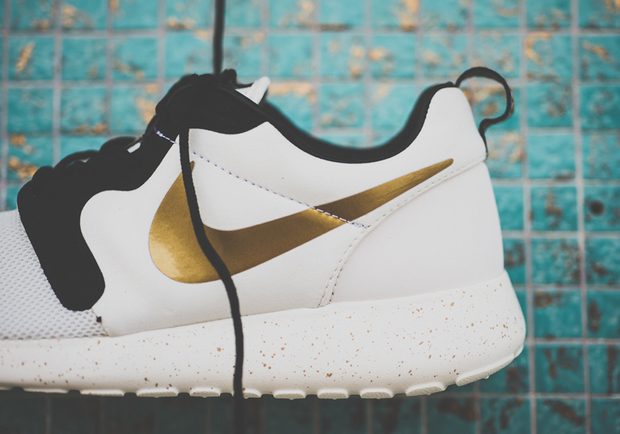 Nike Roshe Run Trophy Available 2