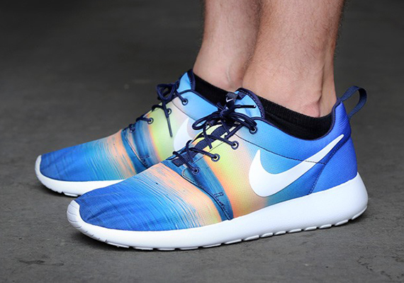 Nike Roshe Run "Sunrise" - Available