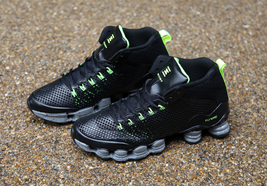 Nike Shox TLX Mid SP - Black - Volt