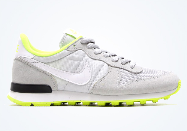 Nike Womens Air Internationalist - Grey - Volt