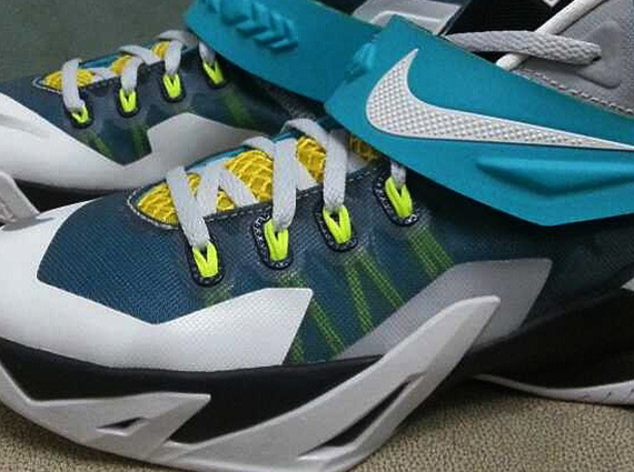 Nike Zoom LeBron Soldier 8 - White - Teal - Volt