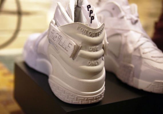 Pigalle Nike Air Raid 2