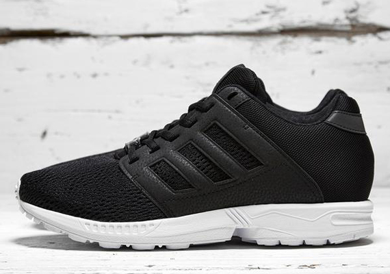 Adidas Originals Zx Flux 2 Black White 01