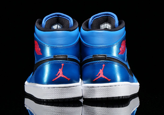 Air Jordan 1 Mid Sport Blue Infrared 23 Black 05