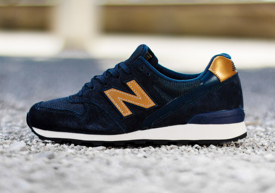 Closer Look New Balance Wmns 996 July 2014 04