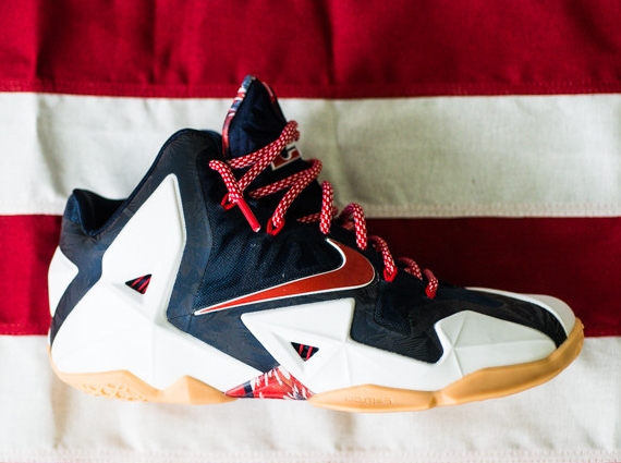 Independence Day Nike Lebrons 11