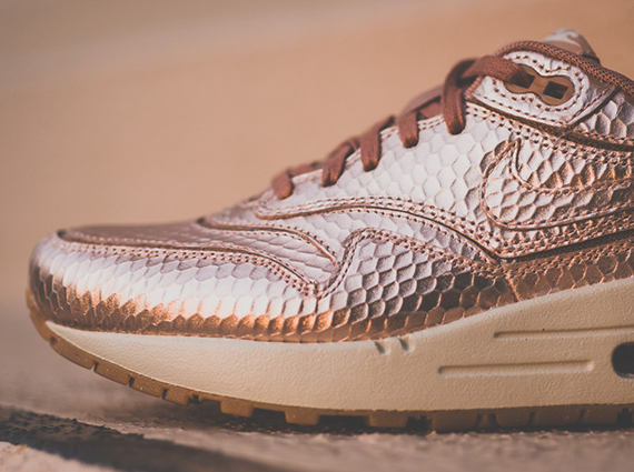 Metallic Bronze Air Max 1 Cut Out 2