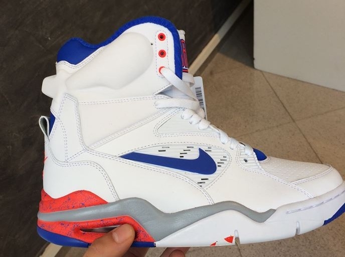 Nike Air Command Force White Ultramarine Hyper Crimson 01