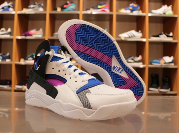 Nike Air Flight Huarache Og Colorway 01