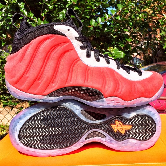 Nike Air Foamposite One Red White 01