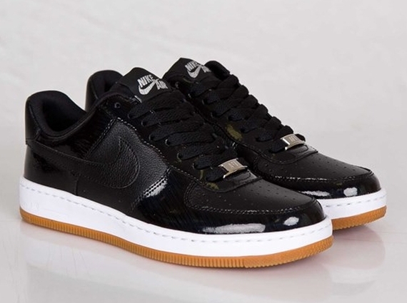 Nike Women’s Air Force 1 Ultra Low – Black – Gum