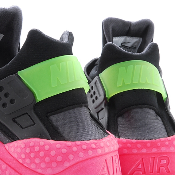 Nike Air Huarache Anthracite Hyper Punch 011