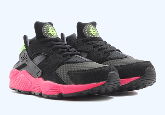 Nike Air Huarache Anthracite Hyper Punch1