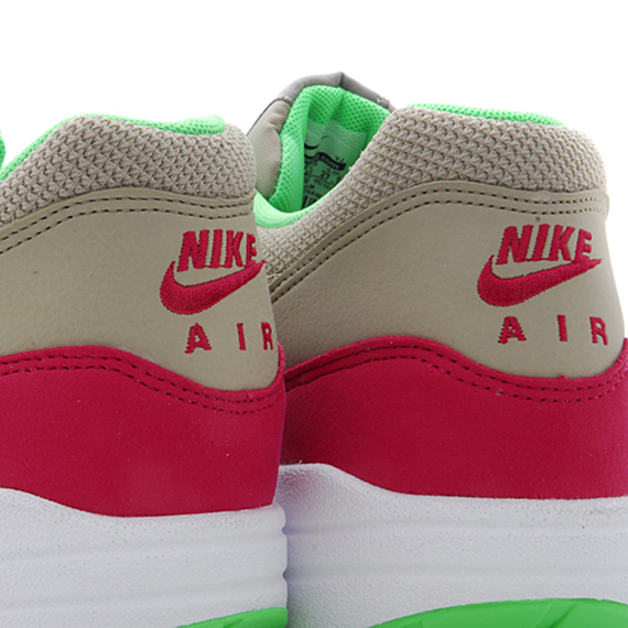 Nike Air Max 1 Bamboo Fuchsia 2